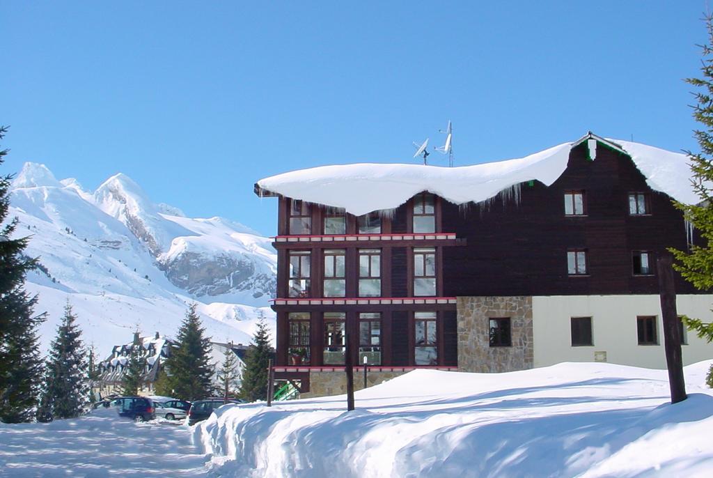 Snoe Hotel Candanchu Exterior photo